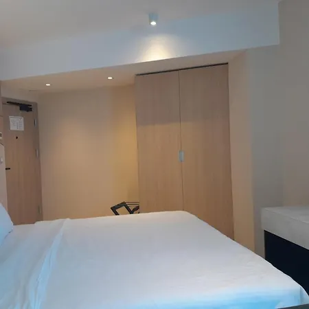 Zenith Hotel