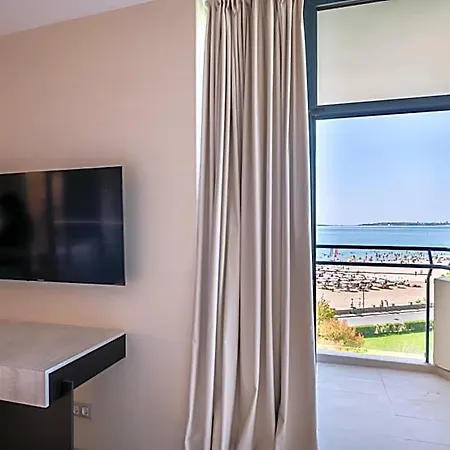 Hotel Zenith