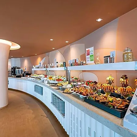 Zenith Hotel 4*