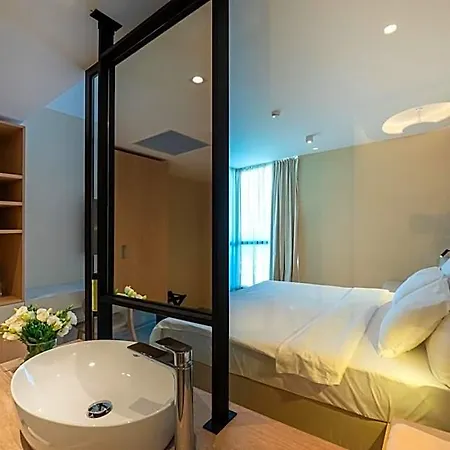 Zenith Hotel 4*