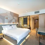 Zenith Hotel 4*